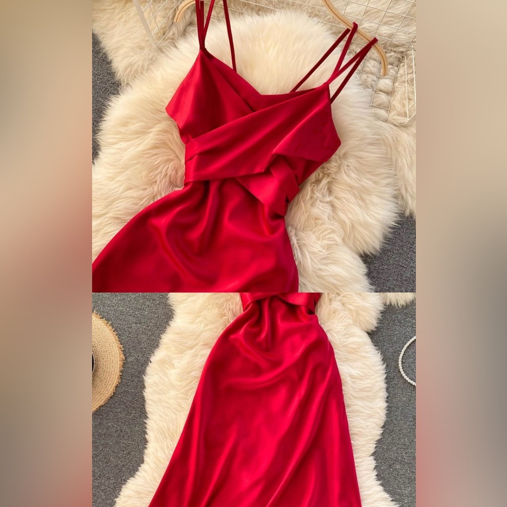 Beautiful red dress I couldn’t wear it, I got pregnant